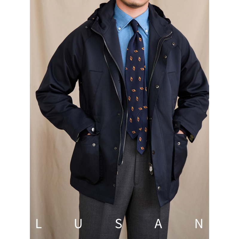 Hunting Outdoor Shop - Mr. Lu San Italian Retro Outdoor